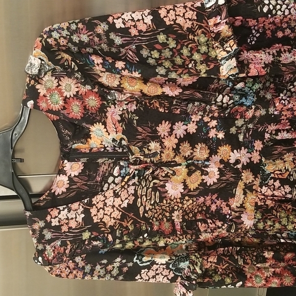 💕TED BAKER💕 Hendria Ruffled Crepe Mini Dress ~ Black Floral Print 4-6 US NWT - Picture 12 of 16